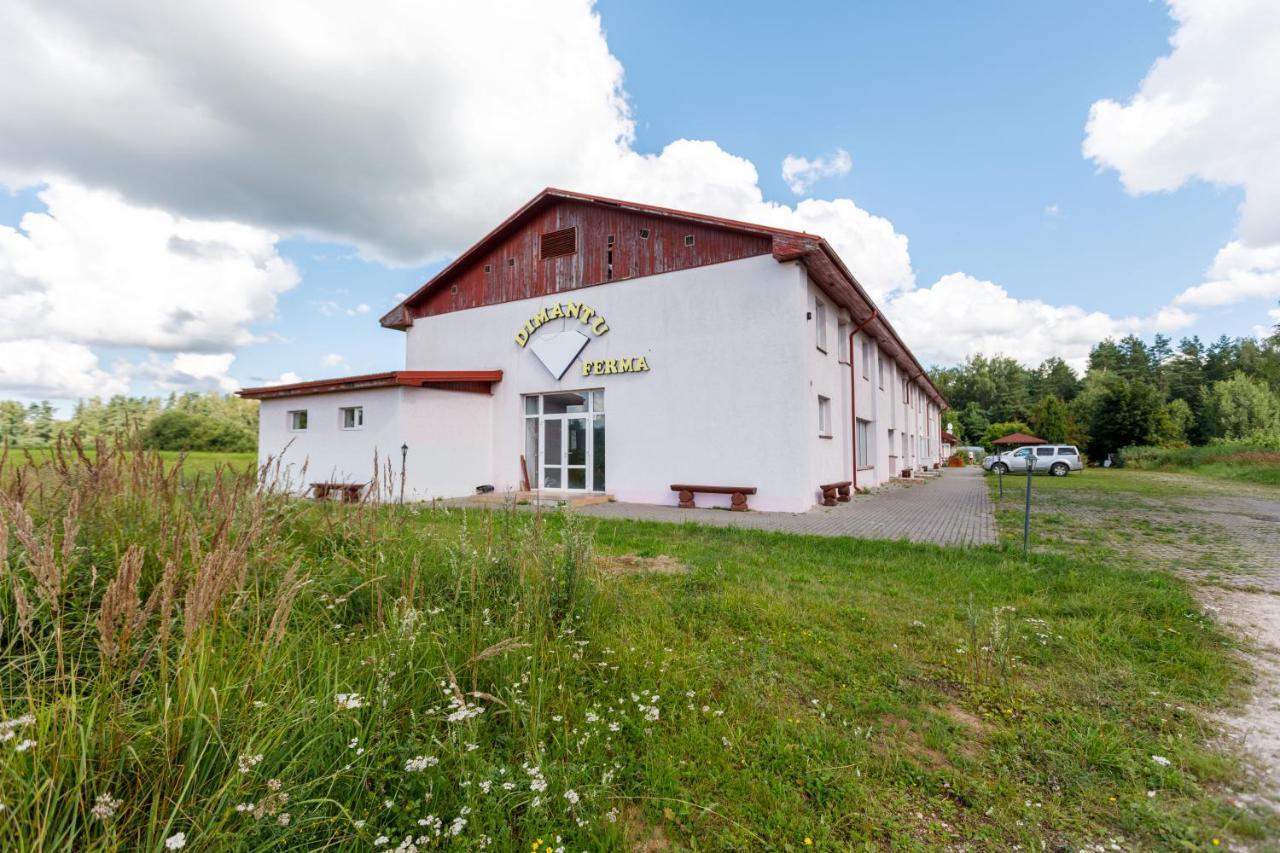 Hotel Viesu Nams “Dimantu Ferma” Ikšķile Exterior foto